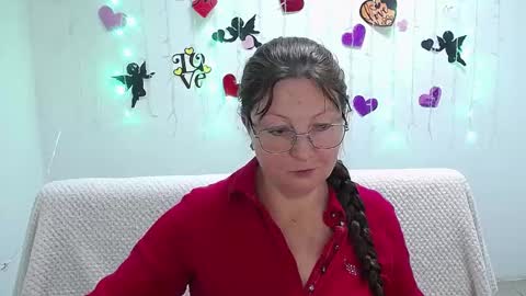 Snapshot of oovanessahotts chatting on 02-21-25, 09:45 Vanessa online show from 02-21-25, 09:45