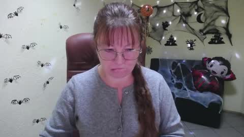 Snapshot of oovanessahotts chatting on 10-20-25, 05:08 Vanessa online show from 10-20-25, 05:08