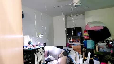 TsJojo online show from 09-18-25, 01:51