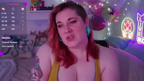 Snapshot of opalreigning chatting on 12-28-24, 08:58 Opal online show from 12-28-24, 08:58