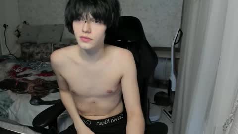 Snapshot of opiunarium chatting on 01-07-26, 03:31 Bella and John online show from 01-07-26, 03:31