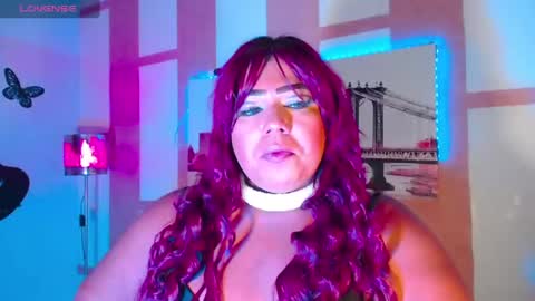 Snapshot of opraxbell chatting on 11-01-25, 03:19 OpraxBell online show from 11-01-25, 03:19