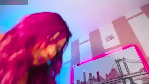 Snapshot of opraxbell chatting on 11-09-25, 01:59 OpraxBell online show from 11-09-25, 01:59