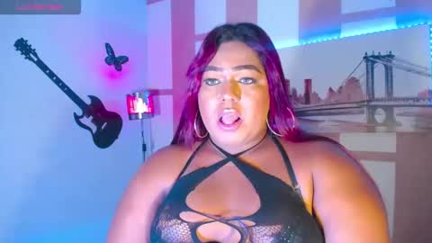 Snapshot of opraxbell chatting on 11-30-25, 03:21 OpraxBell online show from 11-30-25, 03:21