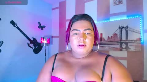 Snapshot of opraxbell chatting on 01-06-26, 01:53 OpraxBell online show from 01-06-26, 01:53