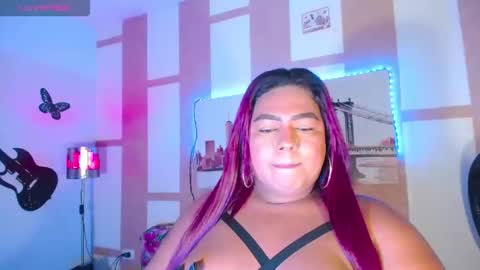 Snapshot of opraxbell chatting on 01-07-26, 02:58 OpraxBell online show from 01-07-26, 02:58