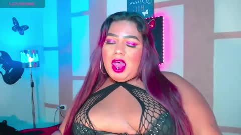 Snapshot of opraxbell chatting on 02-21-26, 03:07 OpraxBell online show from 02-21-26, 03:07