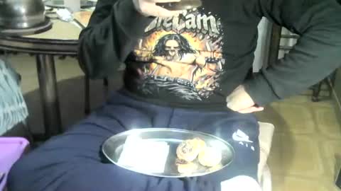 Ore online show from 04-28-26, 02:27