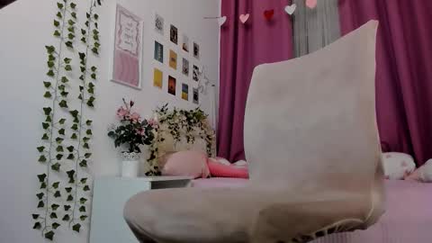 Snapshot of orfeya_one chatting on 02-25-26, 04:49 Orfeya online show from 02-25-26, 04:49