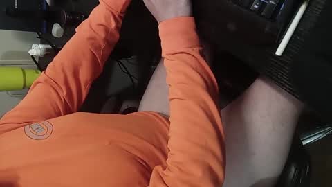 orgasmgiver9090 online show from 12-21-25, 10:06