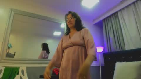 Snapshot of oriana_jhonson chatting on 03-26-26, 10:32 Oriana online show from 03-26-26, 10:32