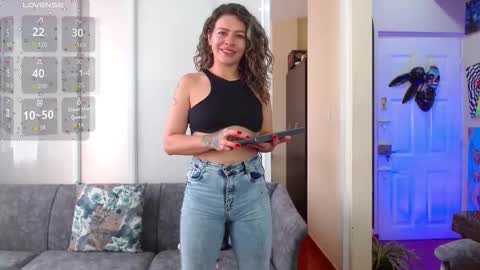 Snapshot of oriana_thomson2 chatting on 01-16-26, 04:55 Oriana online show from 01-16-26, 04:55