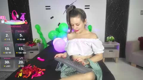 Snapshot of oriana_thomson2 chatting on 02-05-26, 09:52 Oriana online show from 02-05-26, 09:52