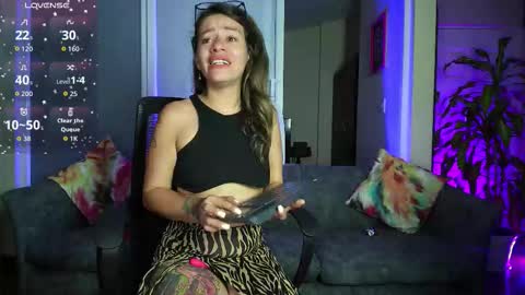 Snapshot of oriana_thomson2 chatting on 03-07-26, 05:15 Oriana online show from 03-07-26, 05:15