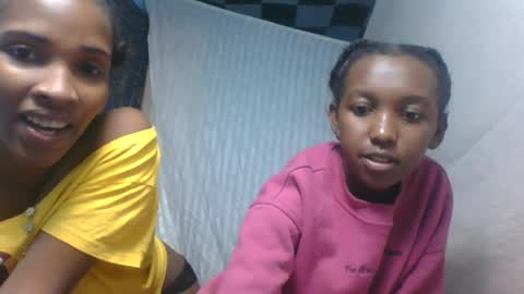orianie064 online show from 06-25-26, 05:12