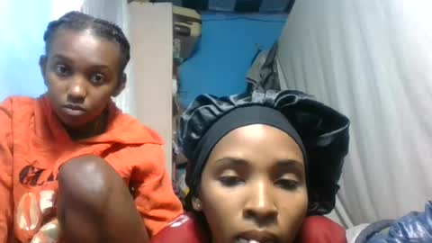 orianie064 online show from 07-10-26, 07:38