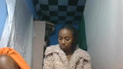 orianie064 online show from 07-12-26, 03:58
