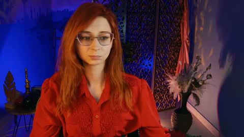 Orianna -  Hi Im into geek culture cosplay crafting LARP games. Shall we play DnD online show from 12-05-24, 03:17