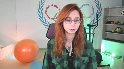 Orianna -  Hi Im into geek culture cosplay crafting LARP games. Shall we play DnD online show from 12-12-24, 03:37