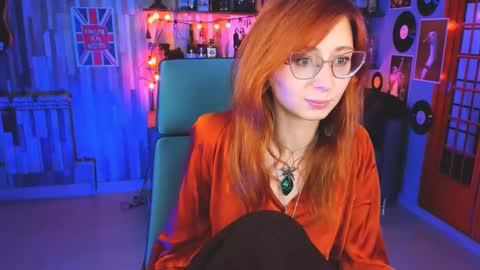 Orianna -  Hi Im into geek culture cosplay crafting LARP games. Shall we play DnD online show from 12-22-24, 03:22
