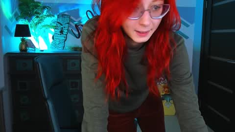 Orianna -  Hi Im into geek culture cosplay crafting LARP games. Shall we play DnD online show from 01-10-25, 09:02