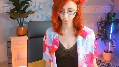 Orianna -  Hi Im into geek culture cosplay crafting LARP games. Shall we play DnD online show from 01-23-25, 04:15