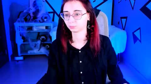 Orianna -  Hi Im into geek culture cosplay crafting LARP games. Shall we play DnD online show from 10-31-25, 09:10