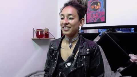 ORIANNA online show from 01-22-25, 05:59