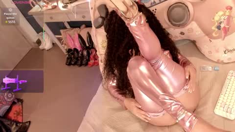 Snapshot of orianna_reed chatting on 03-04-25, 03:15 oriana online show from 03-04-25, 03:15