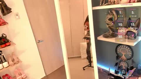 Snapshot of orianna_reed chatting on 01-12-26, 07:19 oriana online show from 01-12-26, 07:19