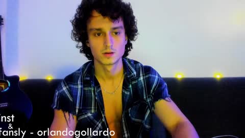 Snapshot of orlando__bloom chatting on 12-19-24, 01:29 Fansly and Instagram - online show from 12-19-24, 01:29