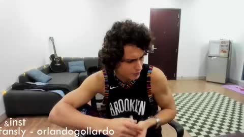 Snapshot of orlando__bloom chatting on 01-03-25, 04:06 Fansly and Instagram - online show from 01-03-25, 04:06