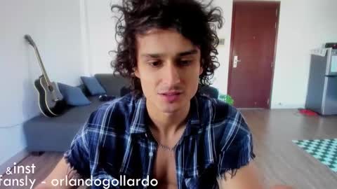 Snapshot of orlando__bloom chatting on 01-07-25, 09:29 Fansly and Instagram - online show from 01-07-25, 09:29