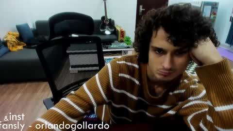 Snapshot of orlando__bloom chatting on 01-12-25, 12:12 Fansly and Instagram - online show from 01-12-25, 12:12