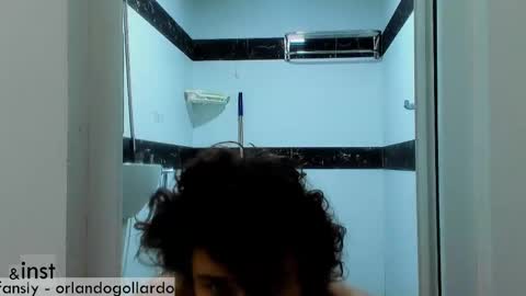 Snapshot of orlando__bloom chatting on 02-10-25, 11:04 Fansly and Instagram - online show from 02-10-25, 11:04