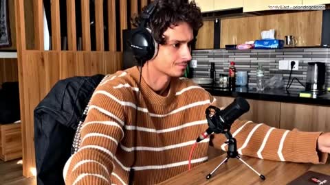 Fansly and Instagram -  online show from 04-09-26, 09:15