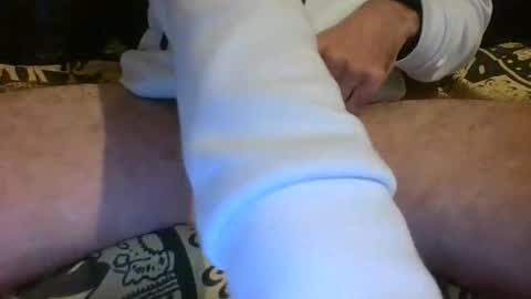 Snapshot of ornytologist chatting on 11-22-25, 03:11 ornytologist online show from 11-22-25, 03:11