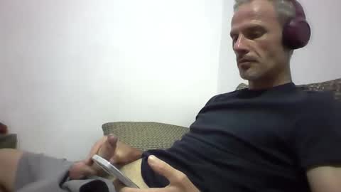 orwel09 online show from 11-23-25, 06:08