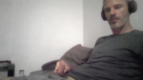 orwel09 online show from 12-22-25, 04:04