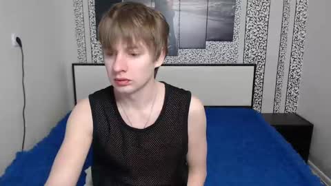 Snapshot of oscar_bell chatting on 01-26-25, 08:45 Oscar online show from 01-26-25, 08:45