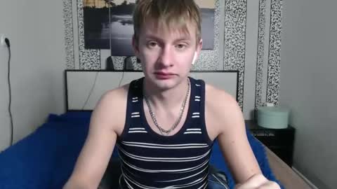 Snapshot of oscar_bell chatting on 11-23-25, 09:47 Oscar online show from 11-23-25, 09:47