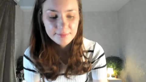 Snapshot of oscarheberle chatting on 05-14-26, 04:58 Jess online show from 05-14-26, 04:58