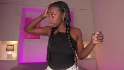 oshun_444 online show from 04-29-26, 12:09