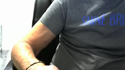 Ossi online show from 02-17-26, 01:46