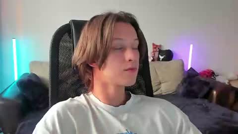 Ostin online show from 06-22-26, 01:30