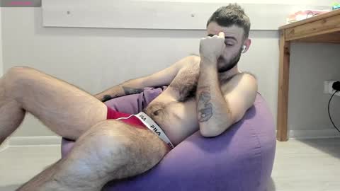 Snapshot of otishairy chatting on 12-05-24, 02:42 Otis online show from 12-05-24, 02:42