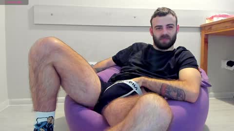 Snapshot of otishairy chatting on 12-11-24, 04:07 Otis online show from 12-11-24, 04:07