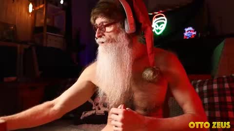Snapshot of ottozeus chatting on 12-18-25, 07:14 Otto Zeus online show from 12-18-25, 07:14