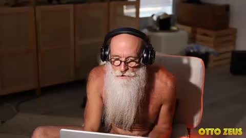 Otto Zeus online show from 07-14-26, 06:46
