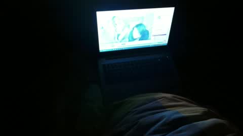 Snapshot of oudzktjong chatting on 12-24-24, 04:44 kars online show from 12-24-24, 04:44